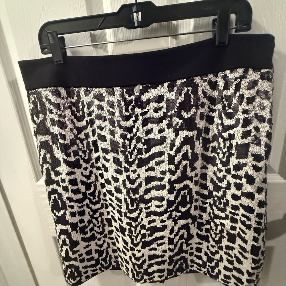 The Limited Black and White Patterned Mini Skirt